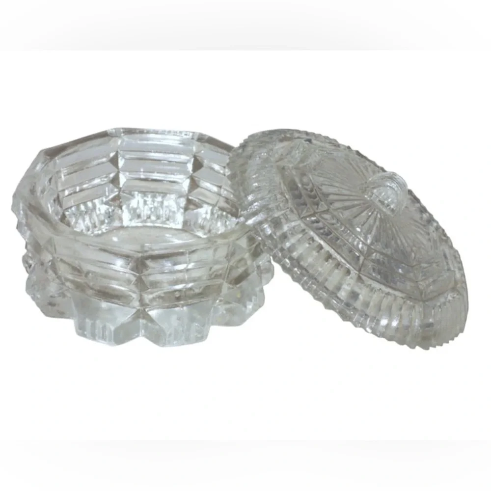 Trinket Powder Dish Vintage Art Deco, Heavy Cut Glass, Powder Box with Lid